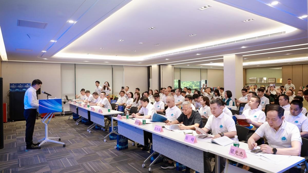海珠區(qū)新的社會階層人士聯(lián)誼會二屆三次會員大會順利召開，云蝶科技總裁田雪松當(dāng)選會長